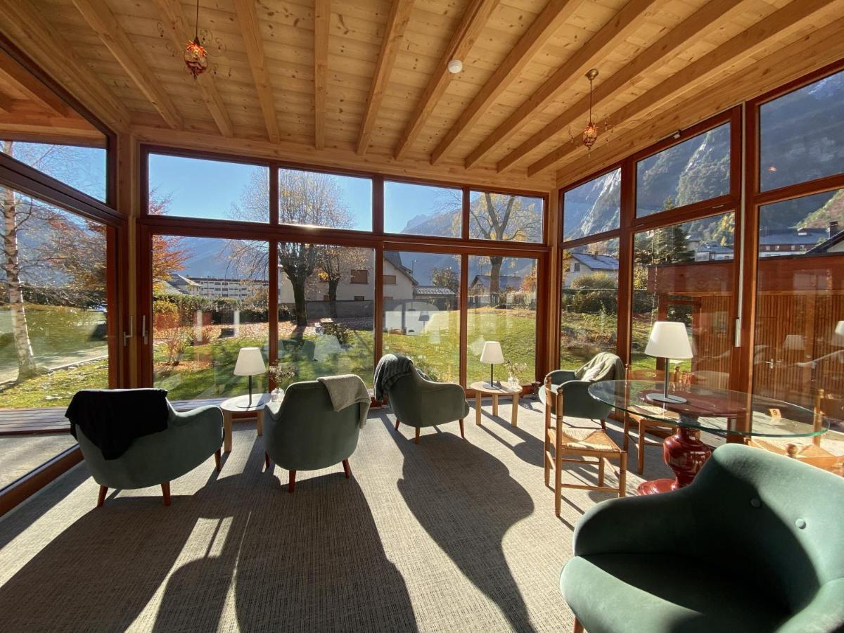 Hotel Oberland Le Bourg-dʼOisans Exteriér fotografie