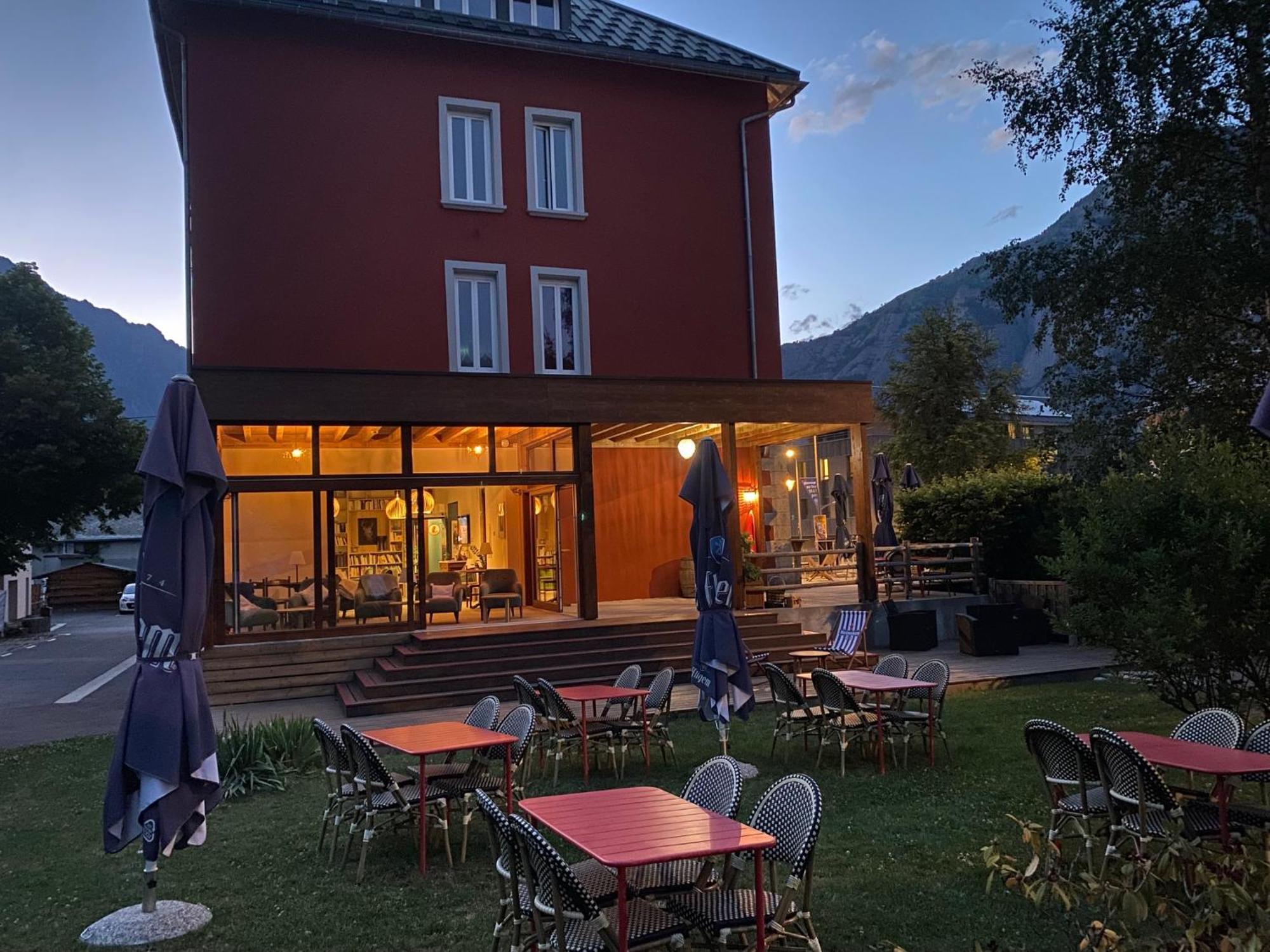 Hotel Oberland Le Bourg-dʼOisans Exteriér fotografie