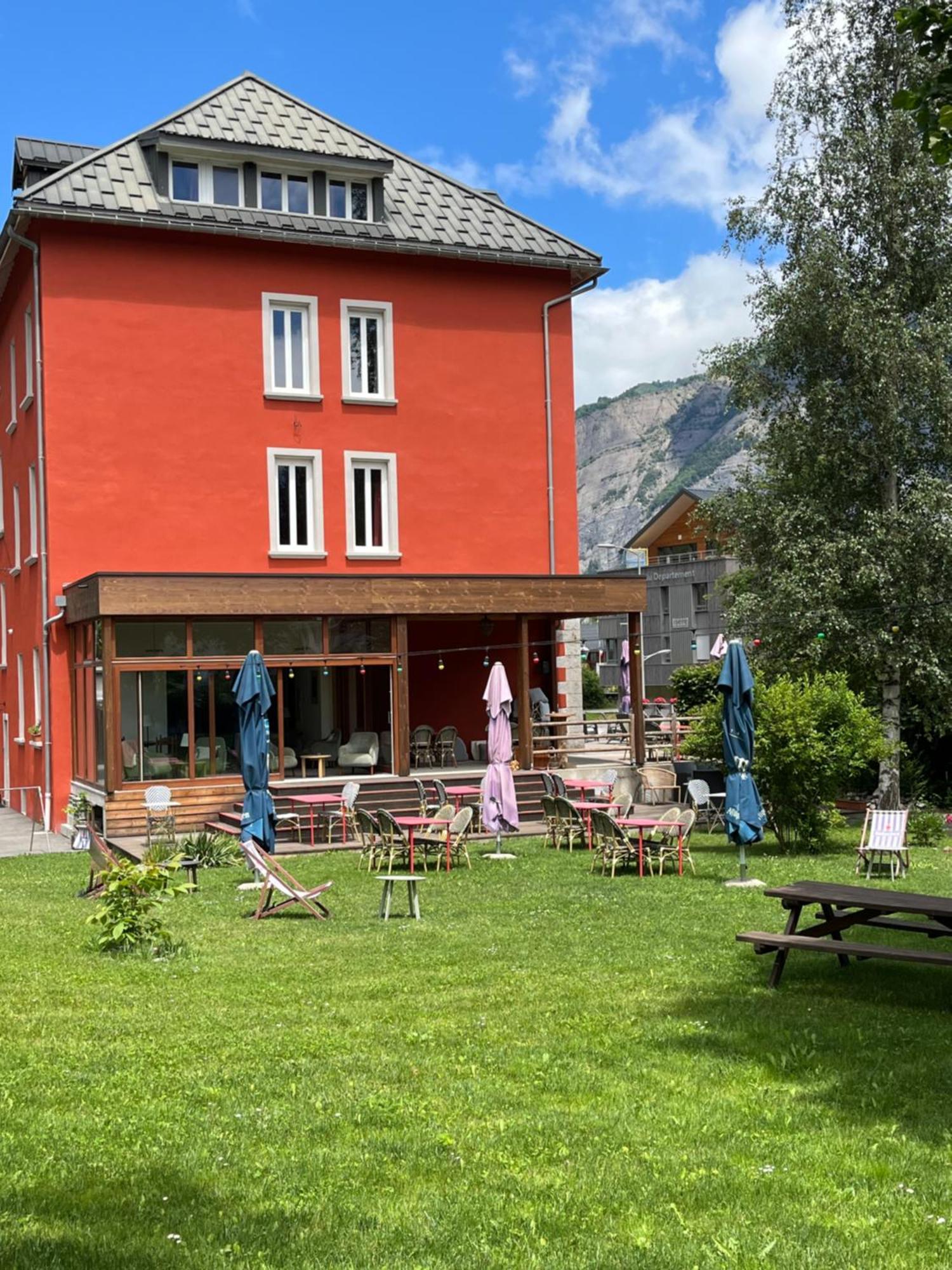 Hotel Oberland Le Bourg-dʼOisans Exteriér fotografie