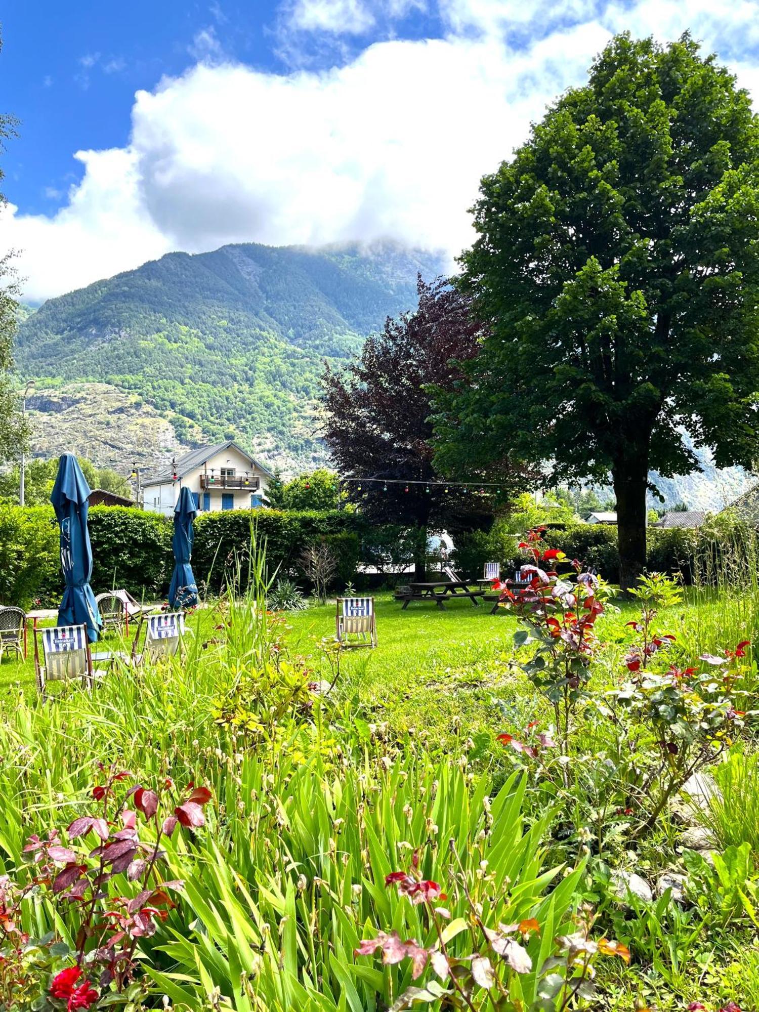 Hotel Oberland Le Bourg-dʼOisans Exteriér fotografie